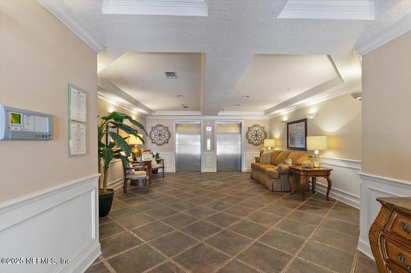 4480 Deerwood Lake Pw #232, Jacksonville, FL 32216