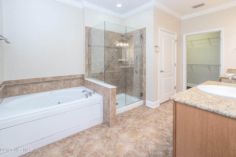 4480 Deerwood Lake Pw #232, Jacksonville, FL 32216