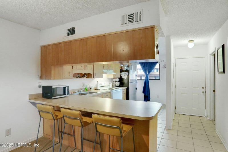 11535 Dunes Way Dr, Jacksonville, FL 32225