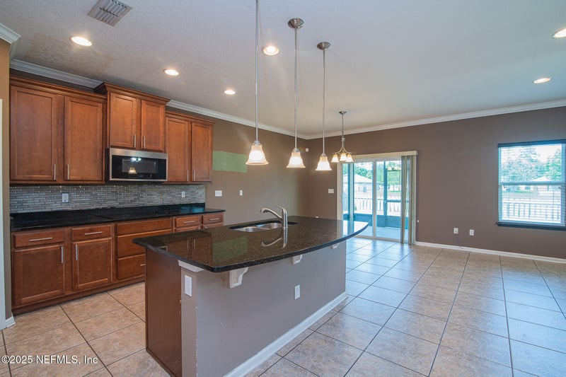 9451 Wordsmith Way, Jacksonville, FL 32222