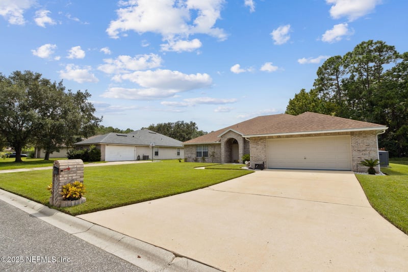 5526 Broadgate Ct, Jacksonville, FL 32244