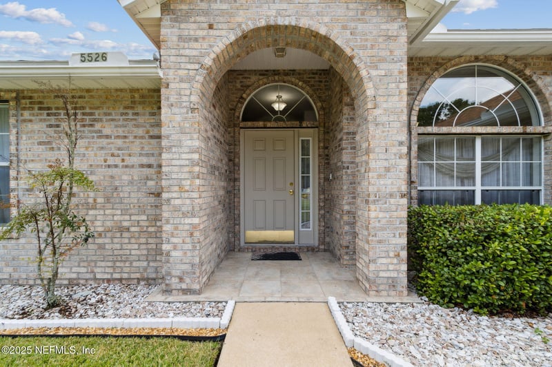 5526 Broadgate Ct, Jacksonville, FL 32244