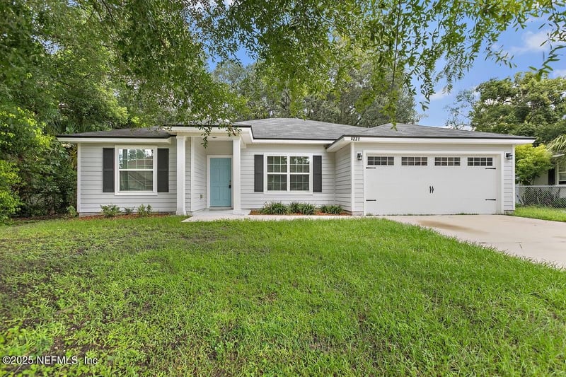 8231 Hewitt St, Jacksonville, FL 32244