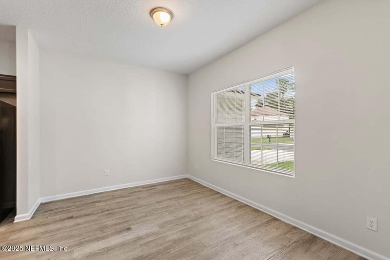 8231 Hewitt St, Jacksonville, FL 32244