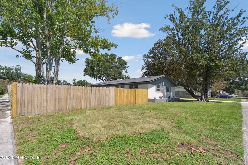 1073 Grove Park Ln, Orange Park, FL 32073