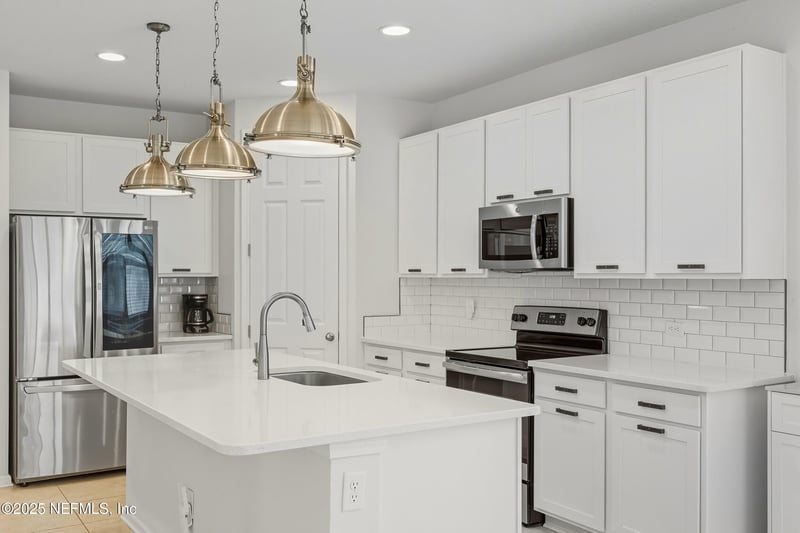 6363 Thatcher Ln, Jacksonville, FL 32222