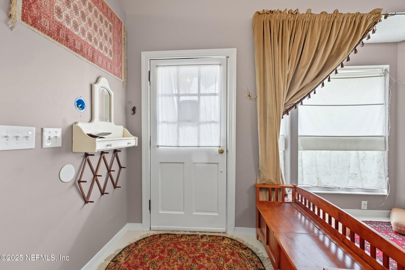 5065 Knightsbridge Cir, Jacksonville, FL 32244