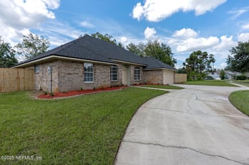 6864 Plum Lake Dr, Jacksonville, FL 32222