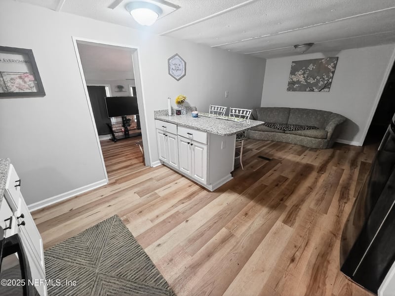 9332 Cedar Rd, Macclenny, FL 32063