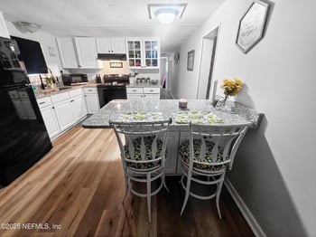 9332 Cedar Rd, Macclenny, FL 32063