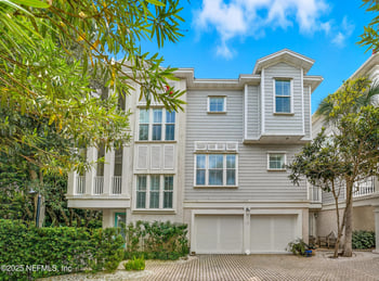 50 Beach Cottage Ln, Atlantic Beach, FL 32233