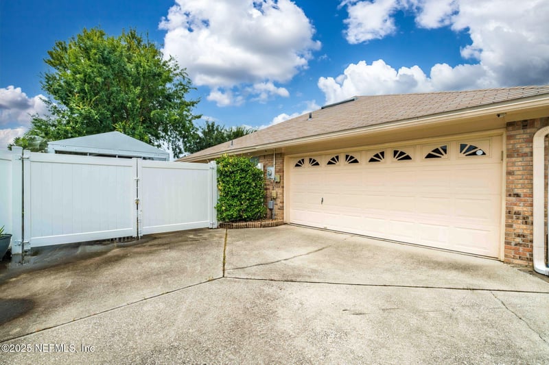 2457 Night Light Ct, Middleburg, FL 32068