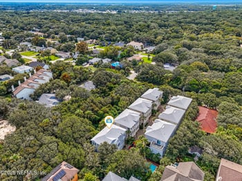 50 Beach Cottage Ln, Atlantic Beach, FL 32233