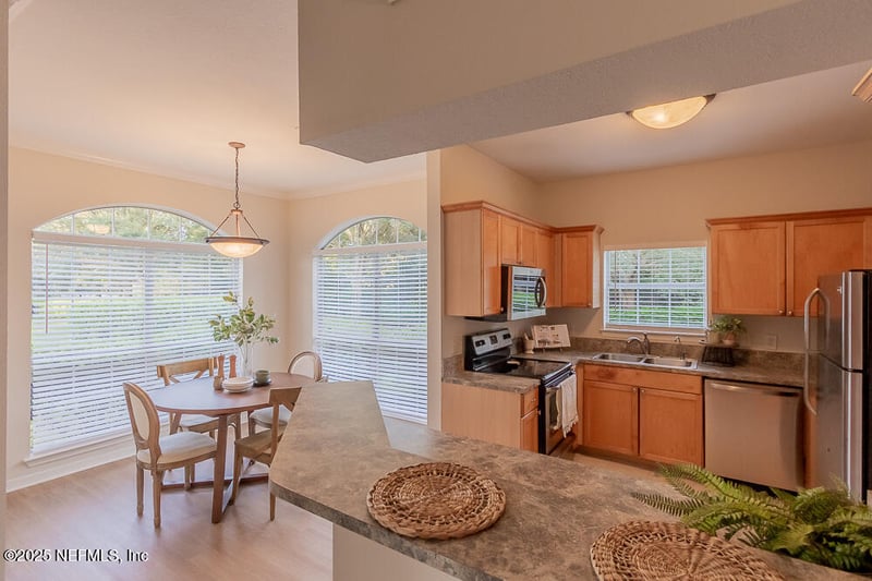 10961 Burnt Mill Rd #1218, Jacksonville, FL 32256