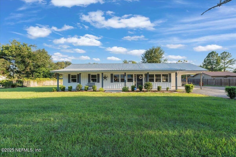 6582 Hamilton Crews Rd, Macclenny, FL 32040