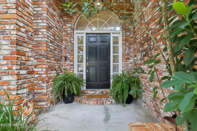 2561 Emperor Dr, Jacksonville, FL 32223