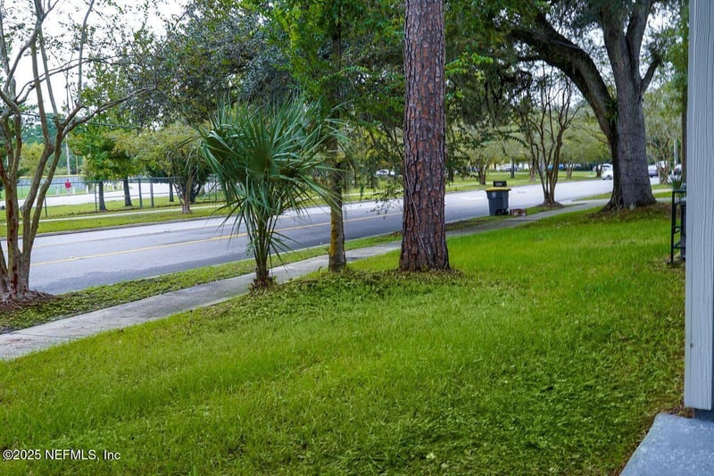 6634 Barnes Rd, Jacksonville, FL 32216