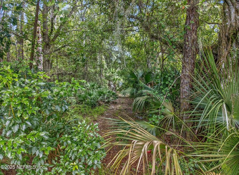 933 John St, St Augustine, FL 32084