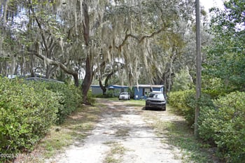 148 Swan Lake Dr, Melrose, FL 32666