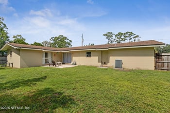 2806 Annette Cir, Jacksonville, FL 32216