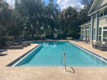 13700 Richmond Park Dr #605, Jacksonville, FL 32224