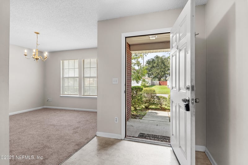 13563 Ashford Wood Ct, Jacksonville, FL 32218