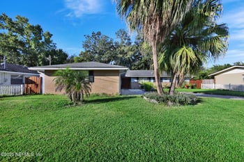 2816 Annette Cir, Jacksonville, FL 32216