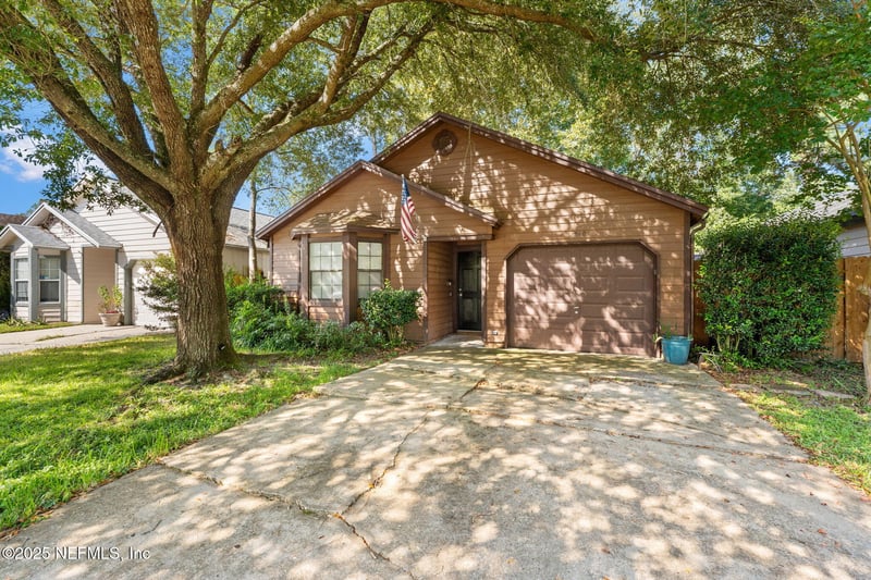 1840 Yukon Ct, Middleburg, FL 32068