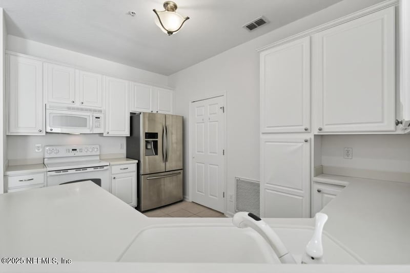 11251 Campfield Dr #4107, Jacksonville, FL 32256