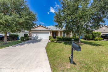 15759 Baxter Creek Dr, Jacksonville, FL 32218