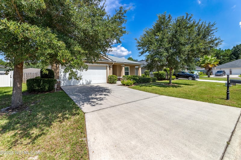 15759 Baxter Creek Dr, Jacksonville, FL 32218