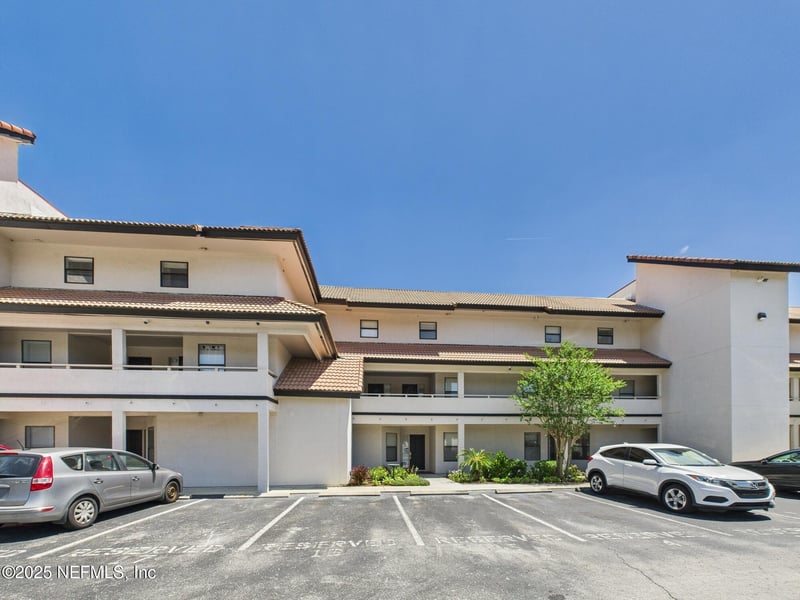 1307 River Hills Cir #10, Jacksonville, FL 32211