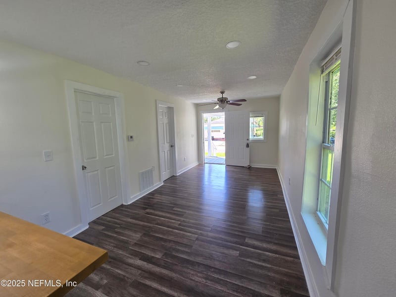 1711 Barnett St, Jacksonville, FL 32209