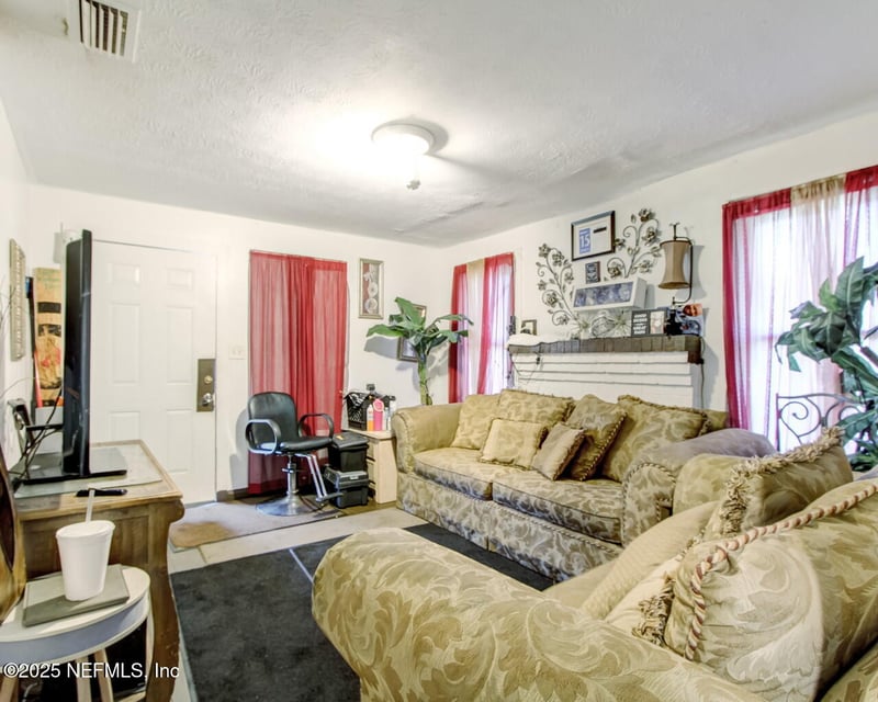 1143 12th St, Jacksonville, FL 32206