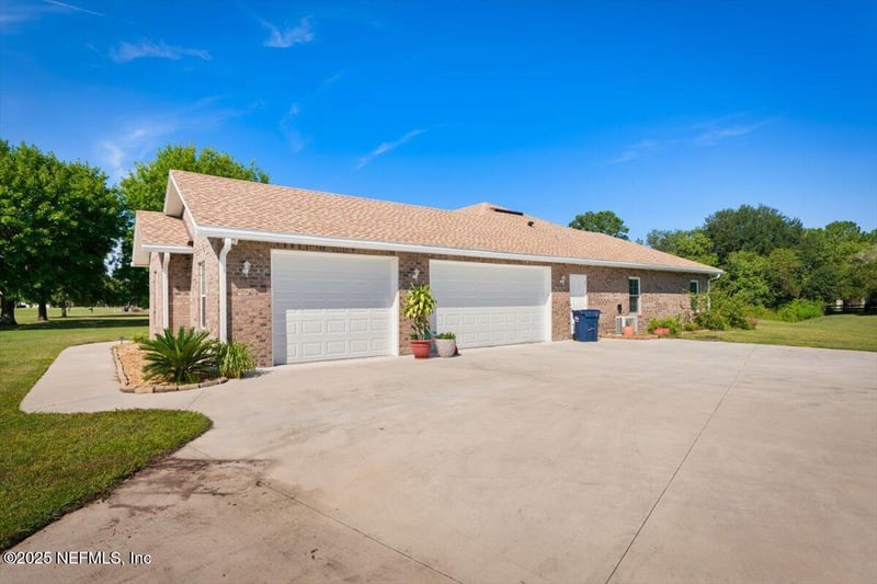 45196 American Dream Dr, Callahan, FL 32011