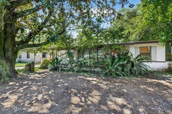 1134 Carthage Dr, Jacksonville, FL 32218