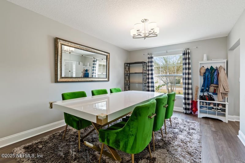 1405 Chinaberry Ct, St Johns, FL 32259