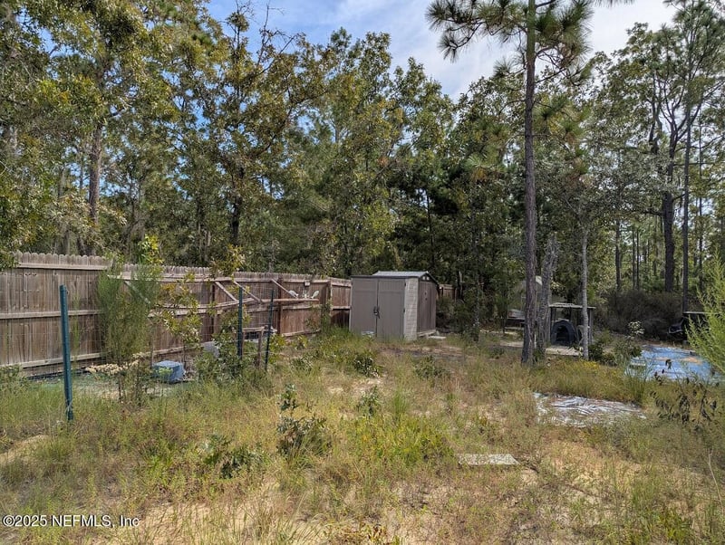 442 Akron St, Interlachen, FL 32148