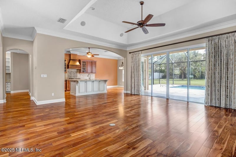 129 Hunters Creek Dr, St Johns, FL 32259