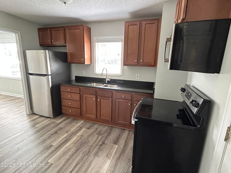 623 5th Ave, Jacksonville Beach, FL 32250