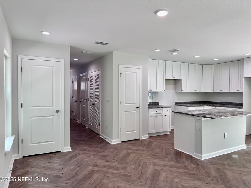 11772 Raven Dr, Jacksonville, FL 32218