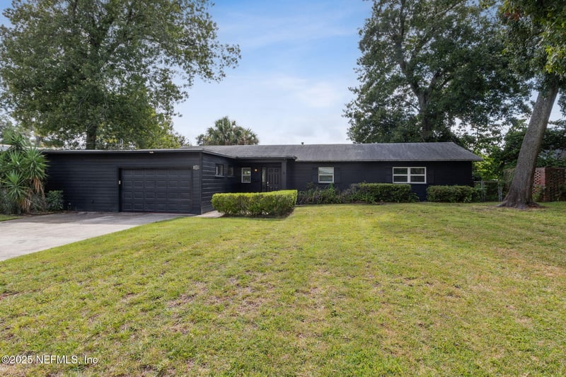 704 Seabrook Cove Rd, Jacksonville, FL 32211