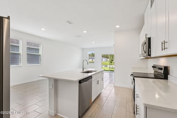 9638 Cypress Meadows Rd, Jacksonville, FL 32219