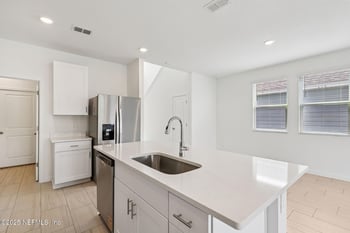 9638 Cypress Meadows Rd, Jacksonville, FL 32219