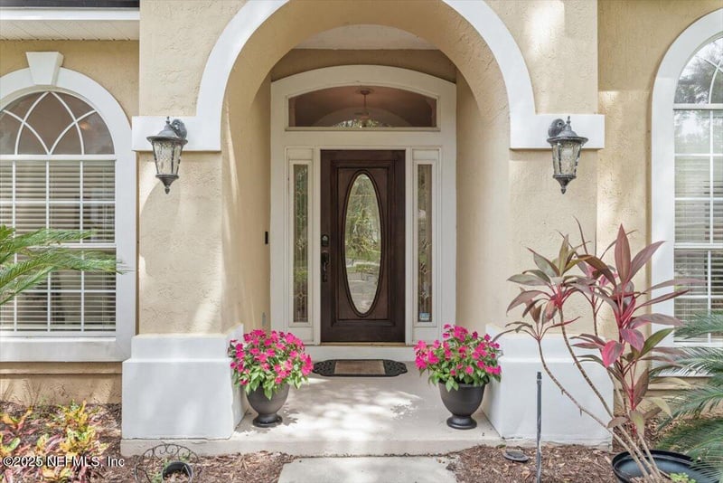 1161 Dover Dr, St Johns, FL 32259