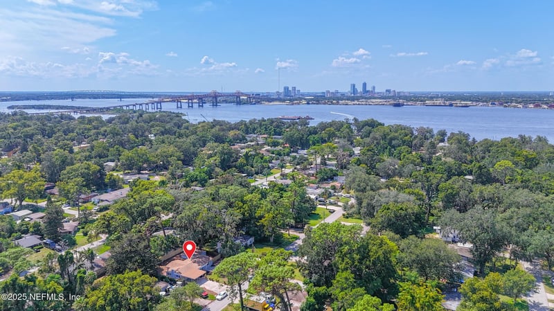 5422 Oak Forest Dr, Jacksonville, FL 32211