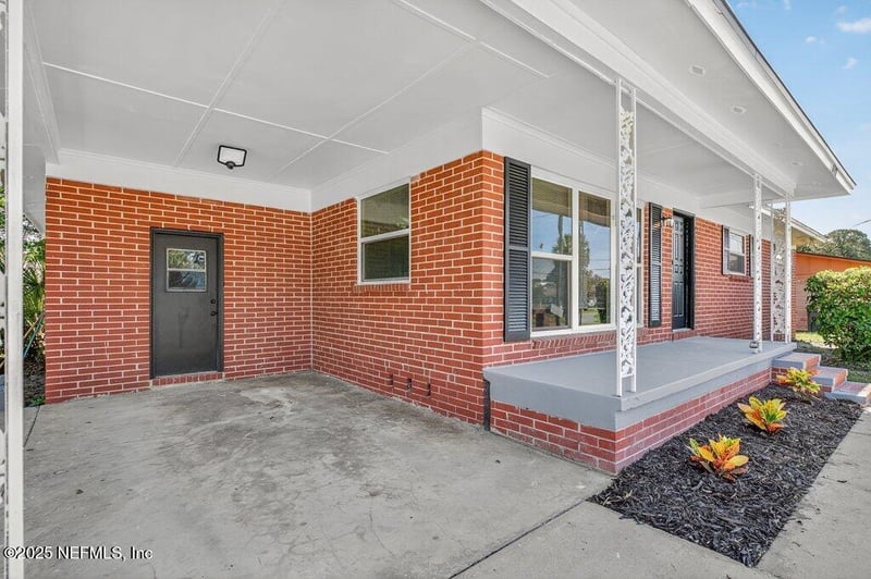 6647 Manhattan Dr, Jacksonville, FL 32219