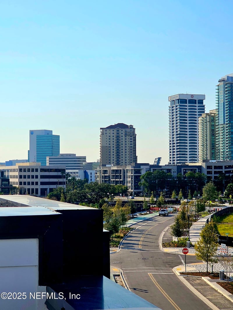 1940 Prudential Dr, Jacksonville, FL 32207