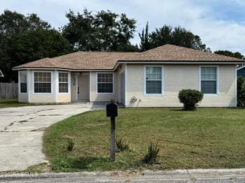 8139 Fieldside Dr, Jacksonville, FL 32244
