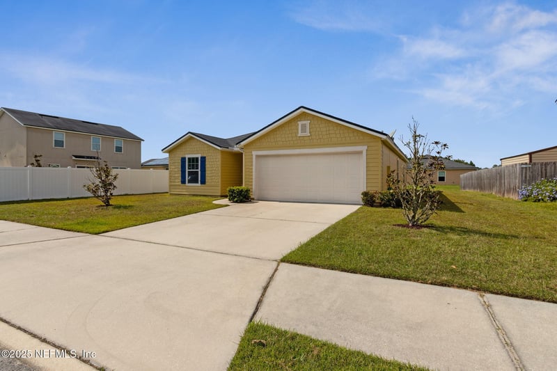 15391 Bareback Dr, Jacksonville, FL 32234